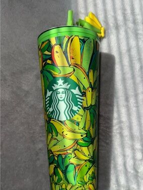 Starbucks Farm Rio 24 oz Green and Yellow Banana Print Tumbler